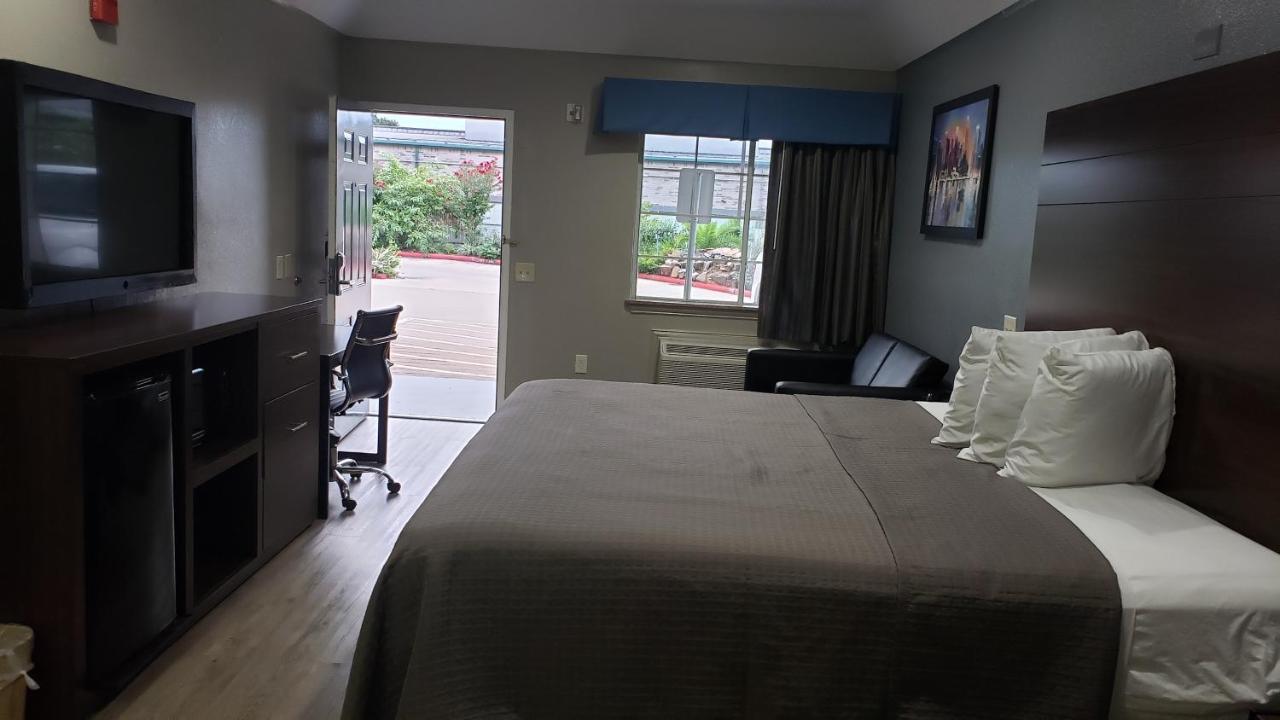Palace Inn Addicks Екстер'єр фото