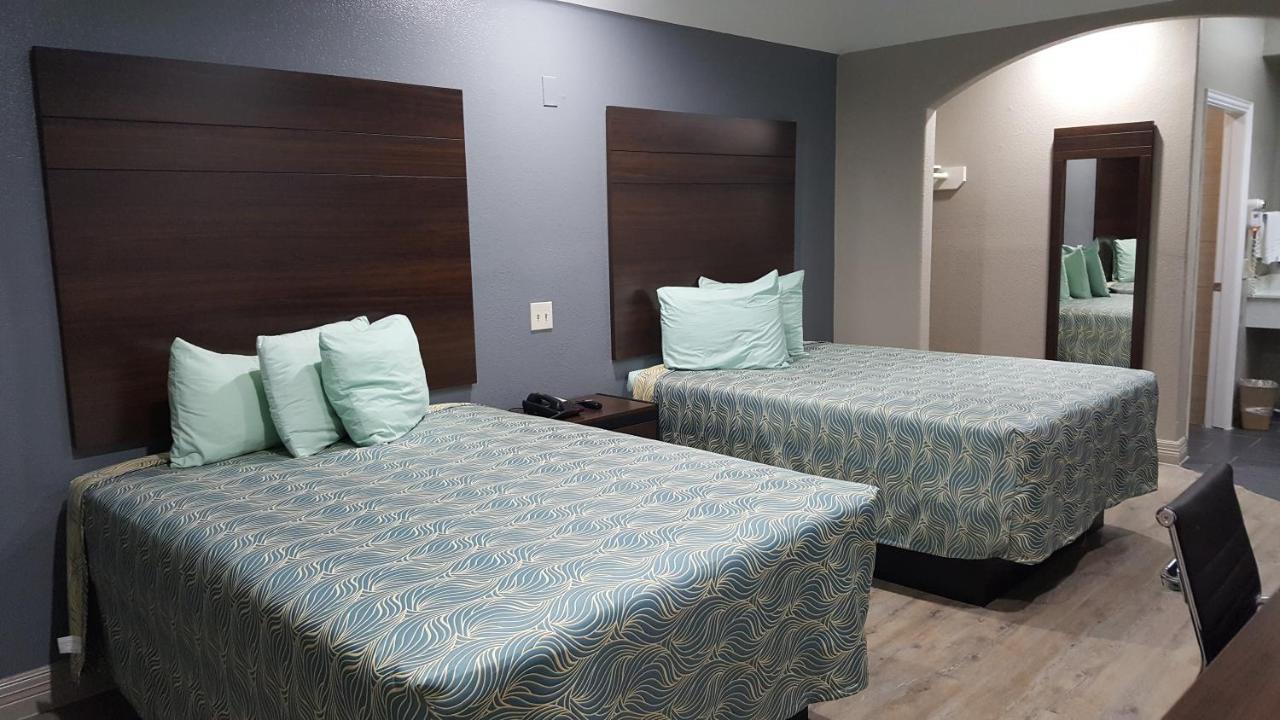 Palace Inn Addicks Екстер'єр фото