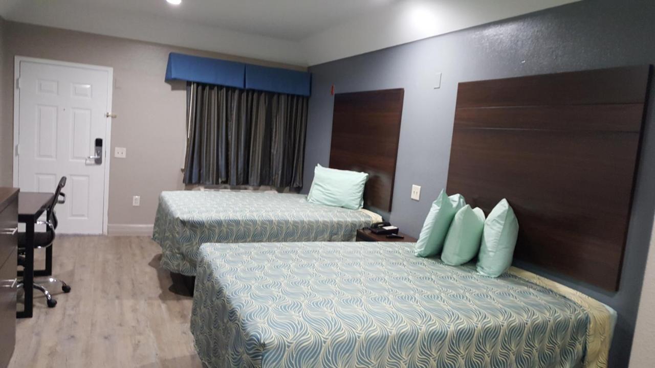 Palace Inn Addicks Екстер'єр фото