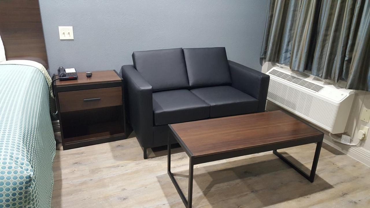 Palace Inn Addicks Екстер'єр фото